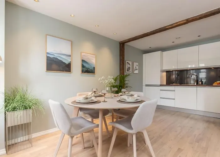 Nydelig Townhouse Sentralt I Bergen, Sandviken *